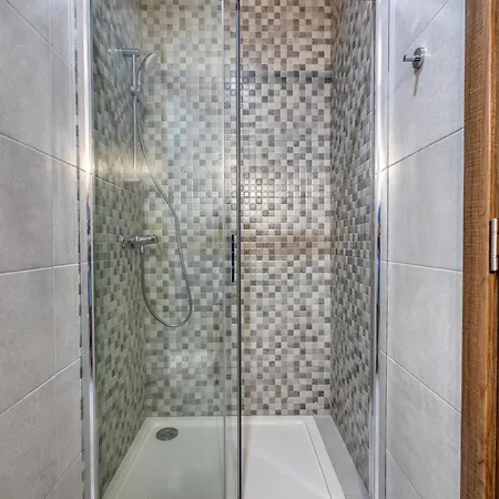 Penthouse 2br Peaceful Balcony Апартаменты *