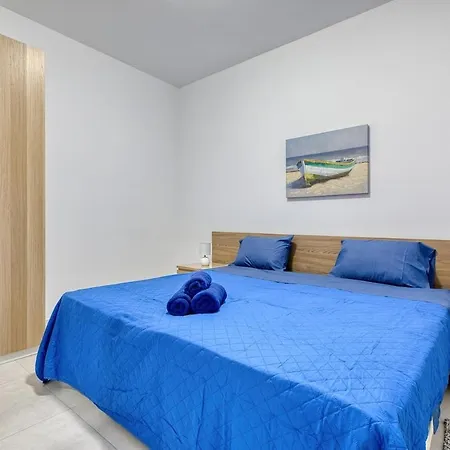 Penthouse 2br Peaceful Balcony *